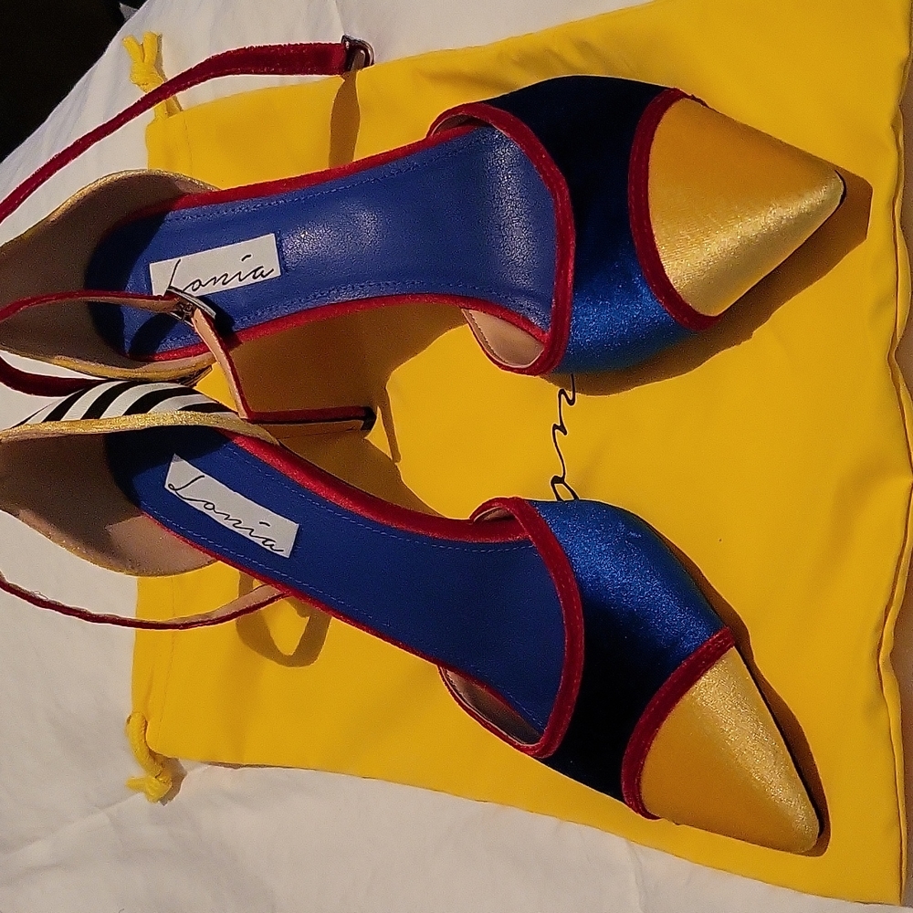 Multicolor size 13 Pump